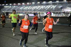 BIB: 0714, 2961, 29610
                            <button type="button" onclick="openModal(10956913)" class="btn btn-primary btn-sm float-right btn-popup" data-toggle="modal" data-target=".modal-high-quality">
                        <i class="fas fa-shopping-cart"></i> Add to Cart
                    </button>
                                            <button type="button" onclick="isThisMe(10956913, true)" class="btn btn-success btn-sm float-right btn-popup btn-isme hidden" data-toggle="tooltip" data-placement="bottom" title="นี่คือรูปของคุณใช่ไหม คลิกที่นี่เพื่อเอาเข้าอัลบั้ม">
                        <i class="fas fa-plus"></i> Add to album
                    </button>
                    <button type="button" onclick="isThisMe(10956913, false)" class="btn btn-warning btn-sm float-right btn-popup btn-isnotme hidden">
                        <i class="fas fa-ban"></i> Remove from album
                    </button>